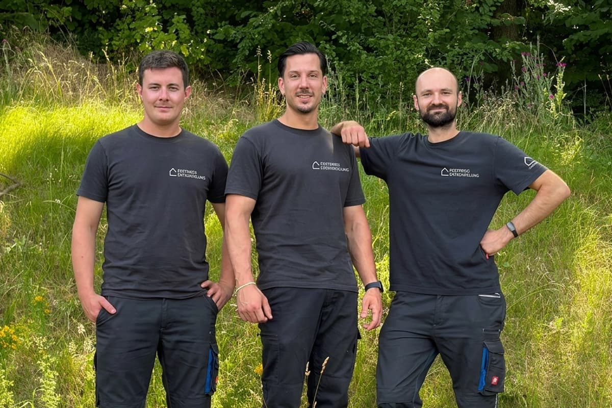 Festpreis Entrümpelung Team bei einer Räumung in Dresden